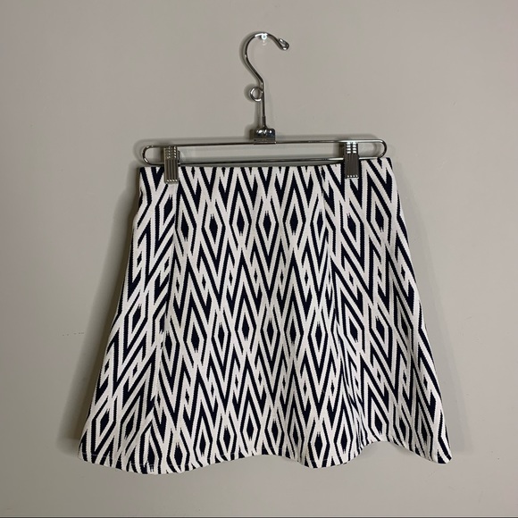 Zara Trafaluc Chevron Print Mini Skirt - Picture 6 of 7